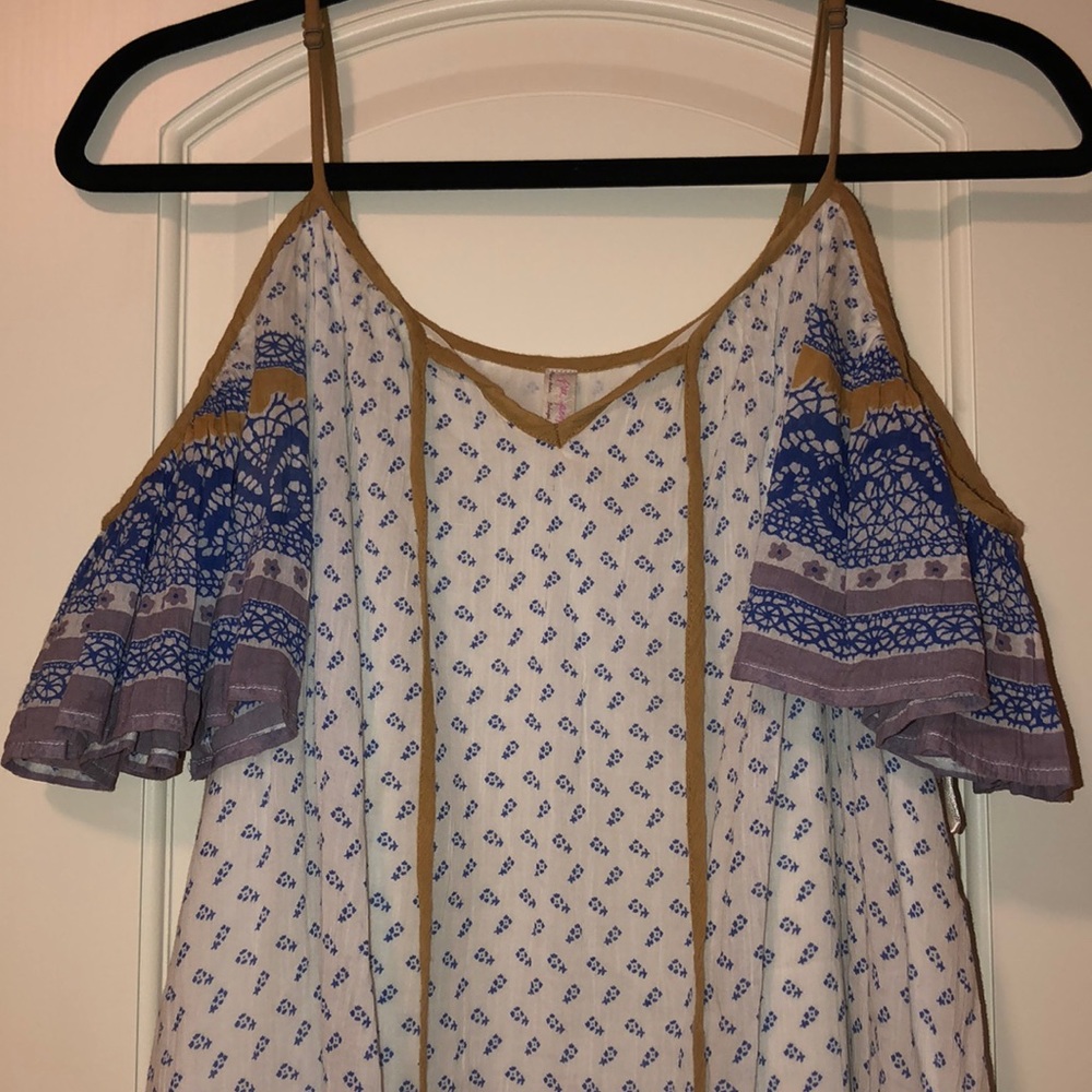 Dress - Picture 3 of 3